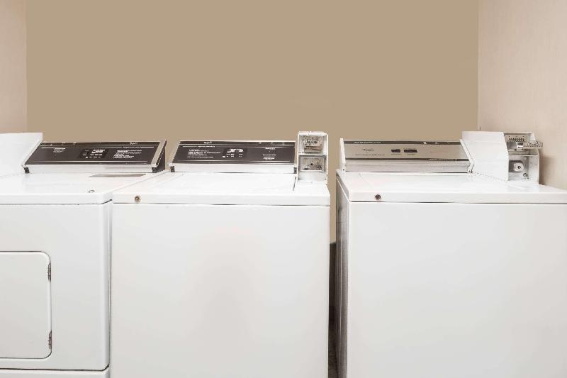 فندق على الطريق Super 8 By Wyndham Gallipolis Pt Pleasant Area