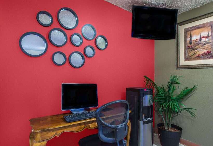 فندق على الطريق Super 8 By Wyndham Grants