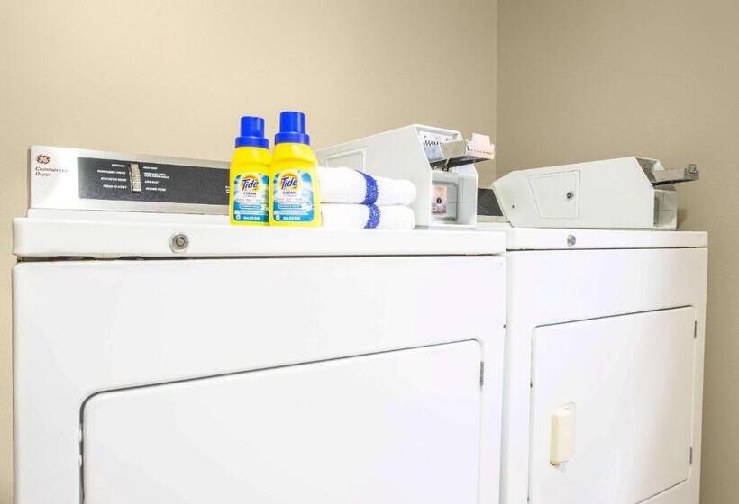 فندق على الطريق Super 8 By Wyndham Grants