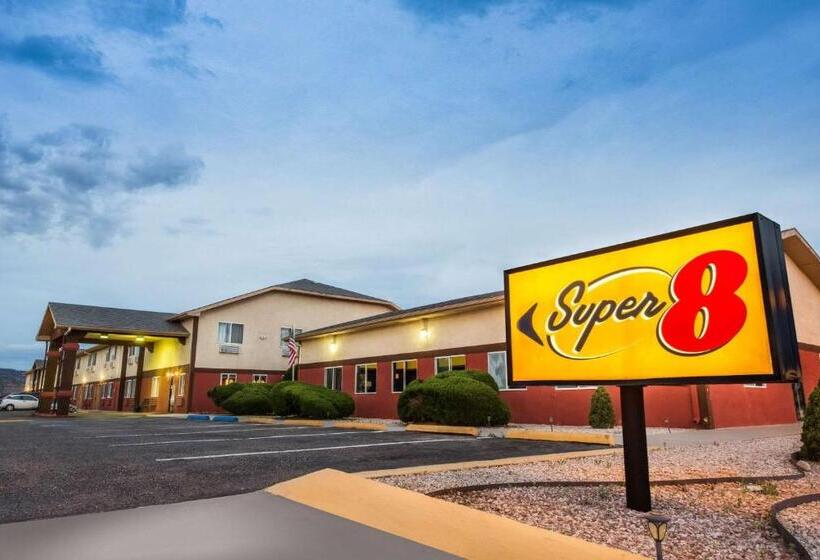 فندق على الطريق Super 8 By Wyndham Grants