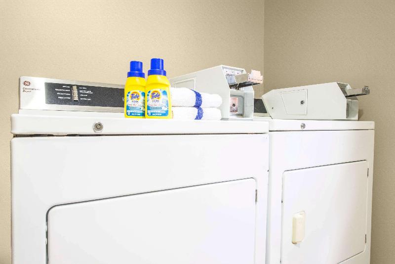 فندق على الطريق Super 8 By Wyndham Grants