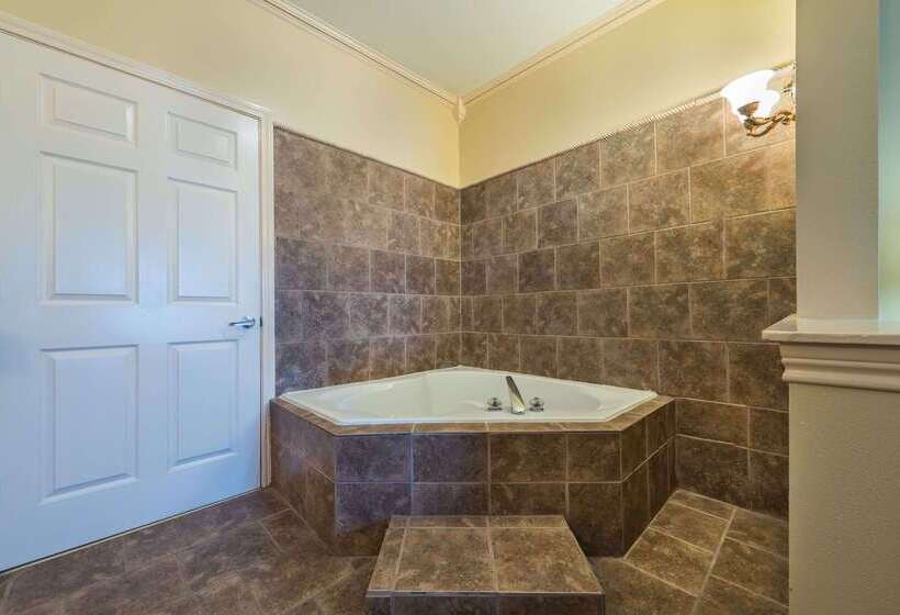 مُتل Super 8 By Wyndham Greenville