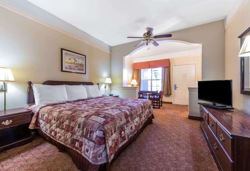 مُتل Super 8 By Wyndham Greenville