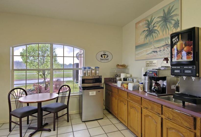 مُتل Super 8 By Wyndham Greenville