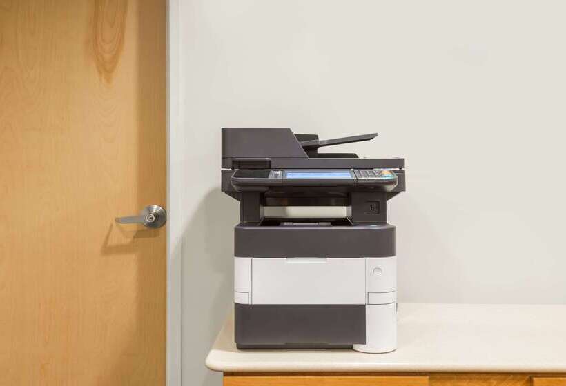 فندق على الطريق Super 8 By Wyndham Hagerstown/halfway Area