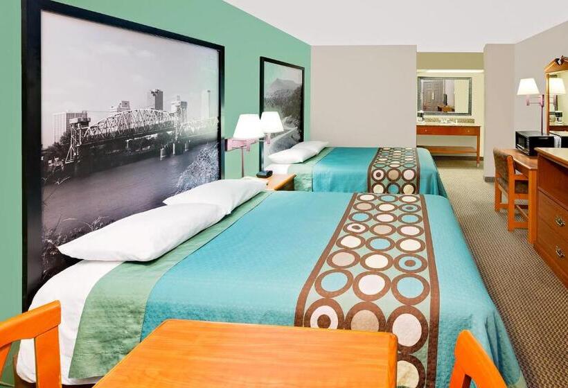 فندق على الطريق Super 8 By Wyndham Hazen