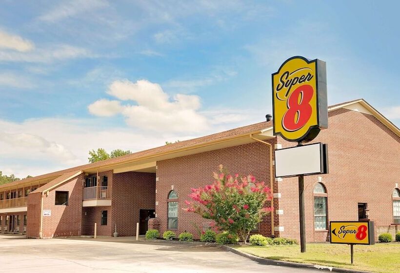 فندق على الطريق Super 8 By Wyndham Hazen