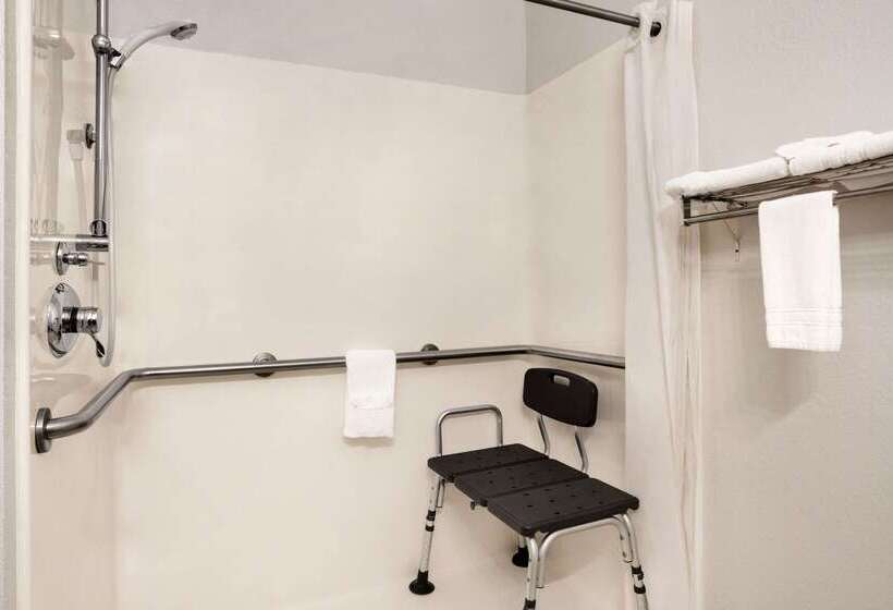 汽车旅馆  Super 8 By Wyndham Holton