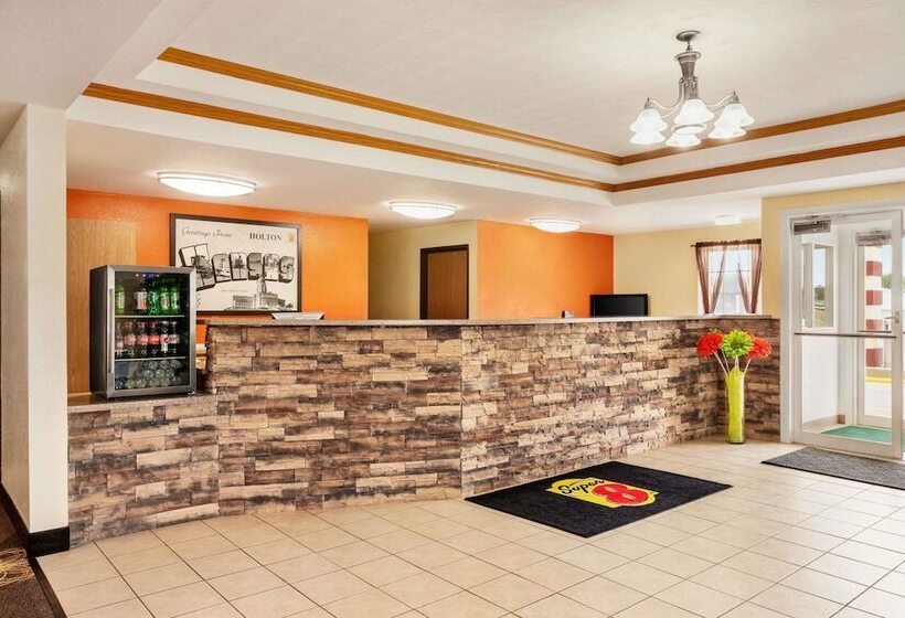 汽车旅馆  Super 8 By Wyndham Holton