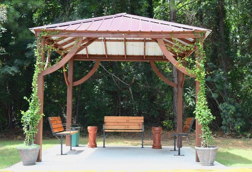 모텔 Super 8 By Wyndham Homewood Birmingham Area