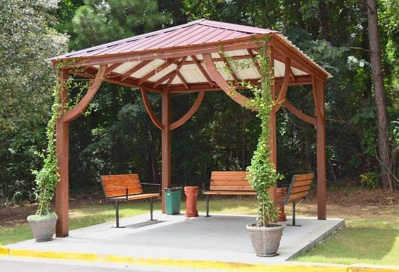 모텔 Super 8 By Wyndham Homewood Birmingham Area