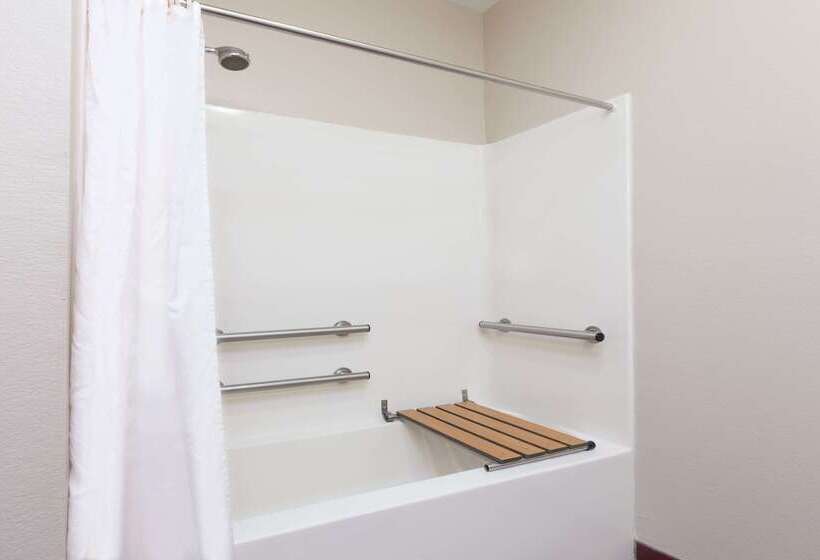 모텔 Super 8 By Wyndham Huntsville