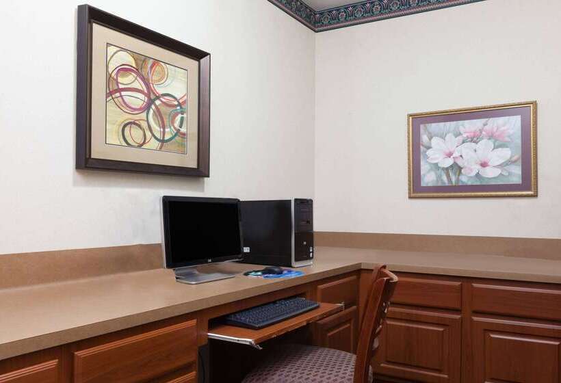 모텔 Super 8 By Wyndham Huntsville