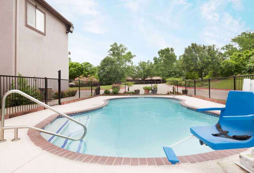 Мотель Super 8 By Wyndham Huntsville