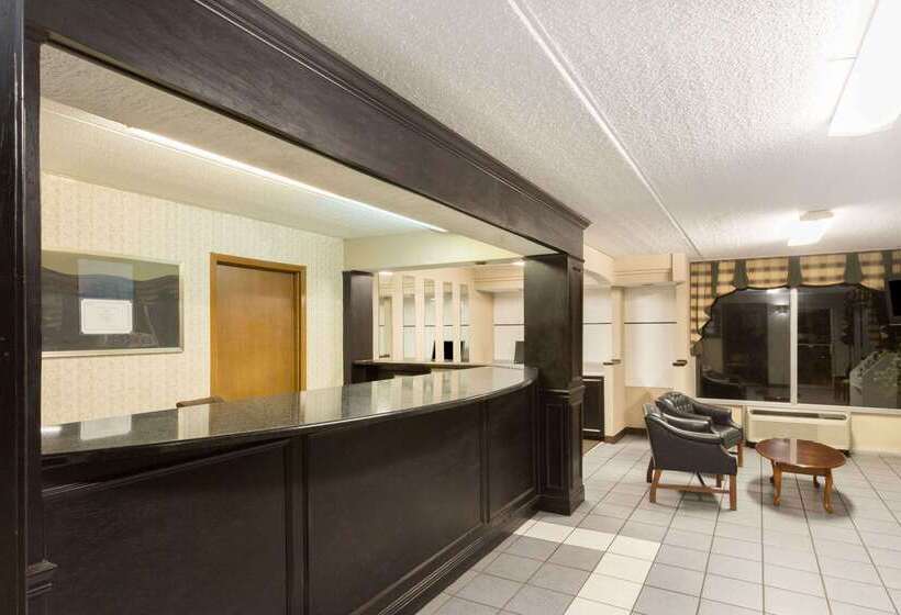 فندق على الطريق Super 8 By Wyndham Kingsport /i81