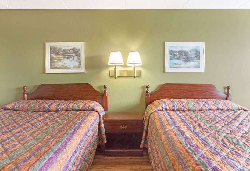 فندق على الطريق Super 8 By Wyndham Kingsport /i81