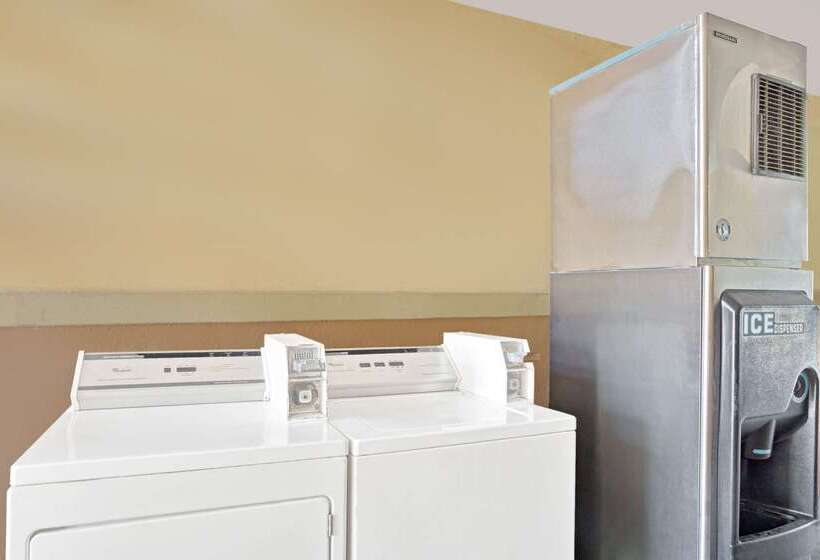 מוטל Super 8 By Wyndham La Marque Tx/texas City Area