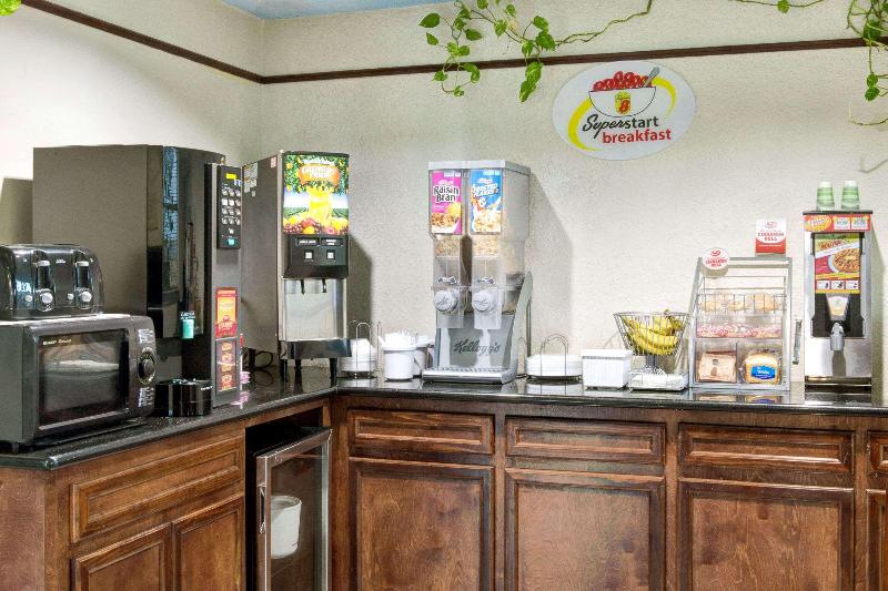 מוטל Super 8 By Wyndham La Marque Tx/texas City Area