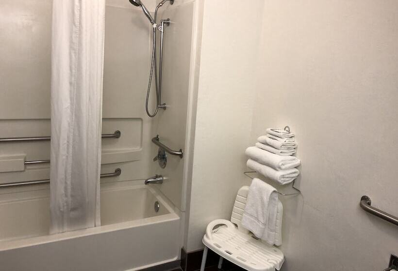 فندق على الطريق Super 8 By Wyndham Lacey Olympia Area