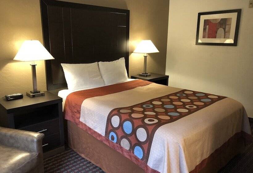 فندق على الطريق Super 8 By Wyndham Lacey Olympia Area