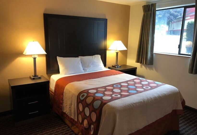 فندق على الطريق Super 8 By Wyndham Lacey Olympia Area