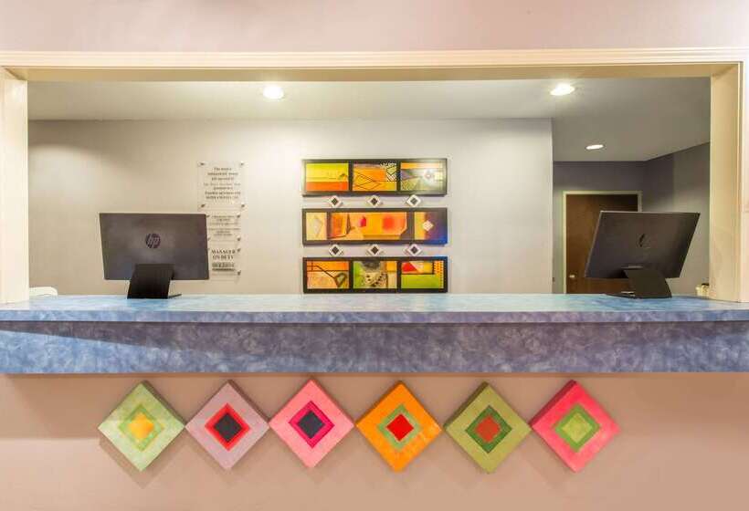 مُتل Super 8 By Wyndham Lake Charles/sulphur