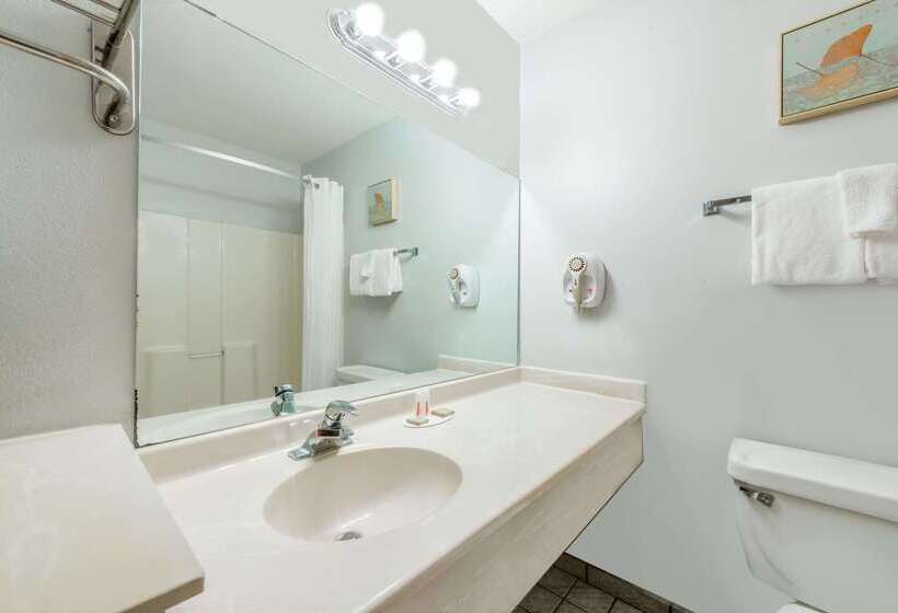 مُتل Super 8 By Wyndham Lake Charles/sulphur