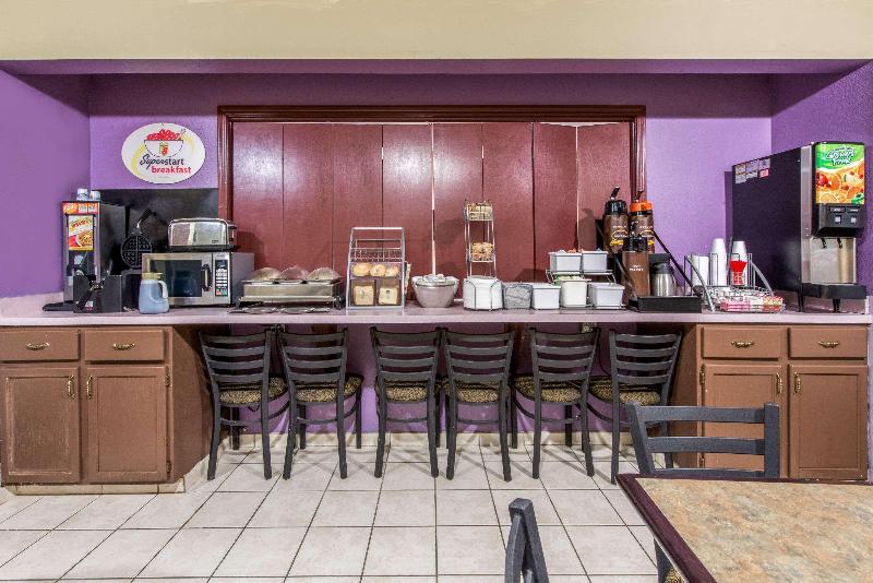 مُتل Super 8 By Wyndham Lake Charles/sulphur