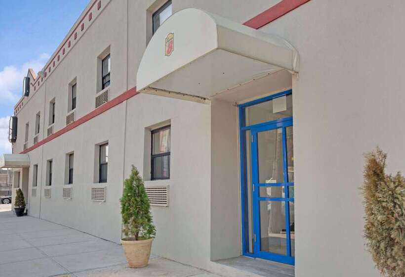 مُتل Super 8 By Wyndham Long Island City Lga