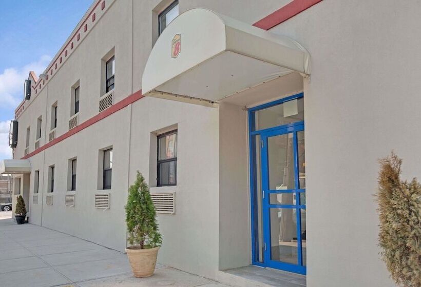 مُتل Super 8 By Wyndham Long Island City Lga