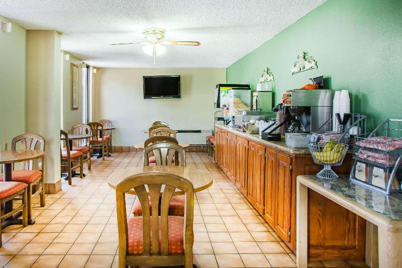 فندق على الطريق Super 8 By Wyndham Malvern