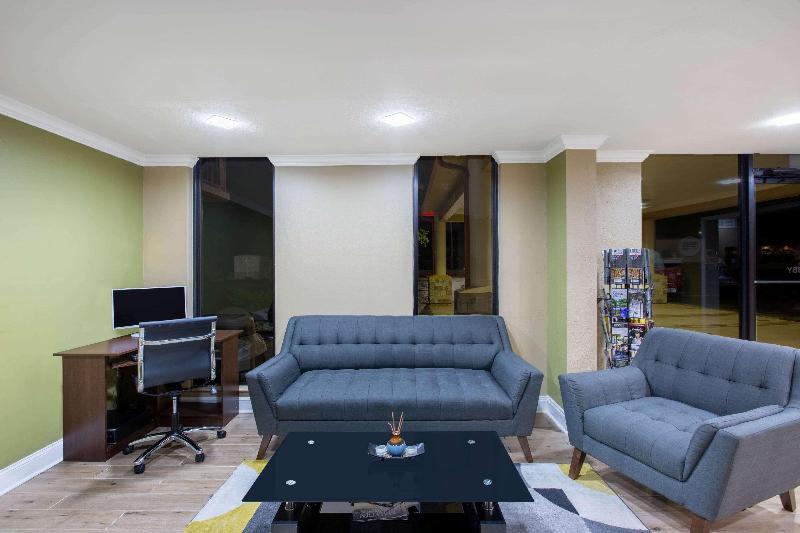 فندق على الطريق Super 8 By Wyndham Malvern