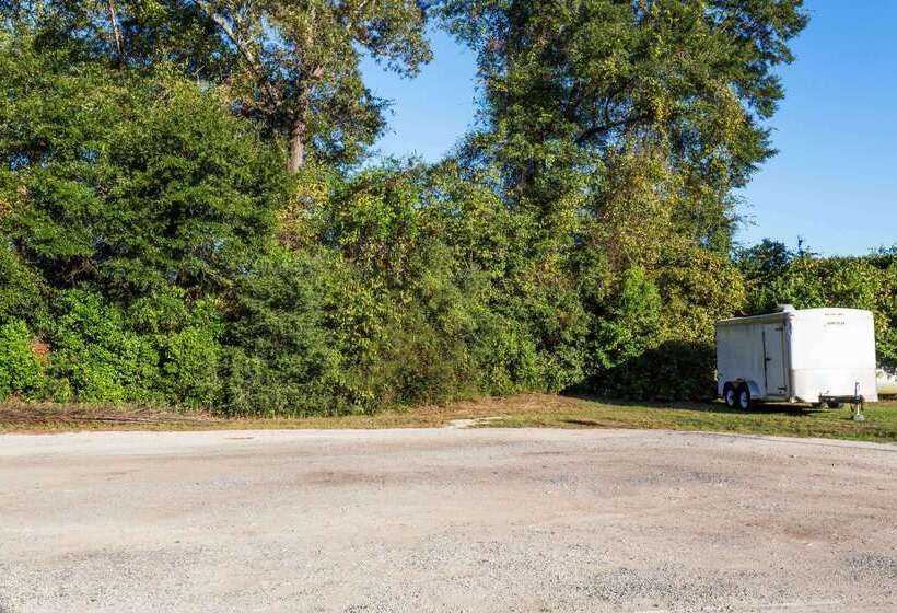 فندق على الطريق Super 8 By Wyndham Marianna