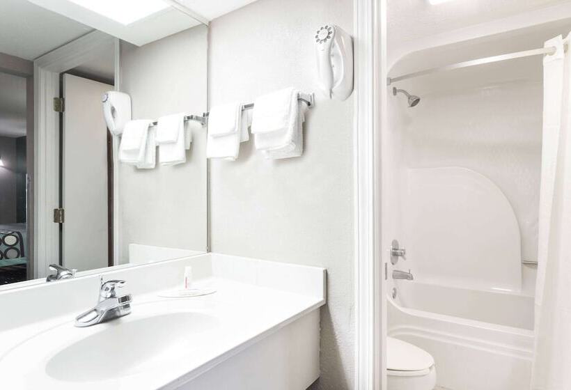 فندق على الطريق Super 8 By Wyndham Marianna