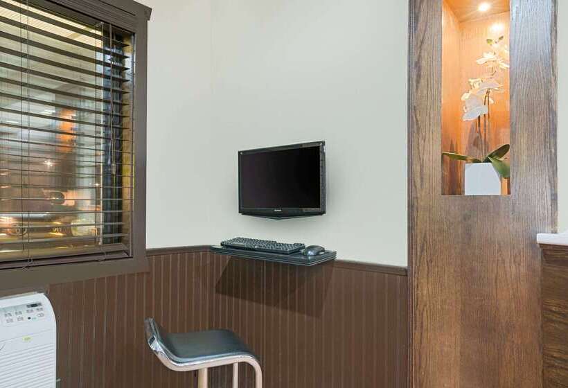 Мотель Super 8 By Wyndham Marshall Mn