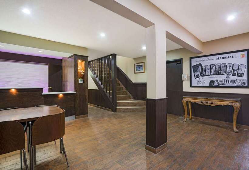 Мотель Super 8 By Wyndham Marshall Mn