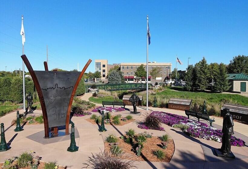 Мотель Super 8 By Wyndham Marshall Mn