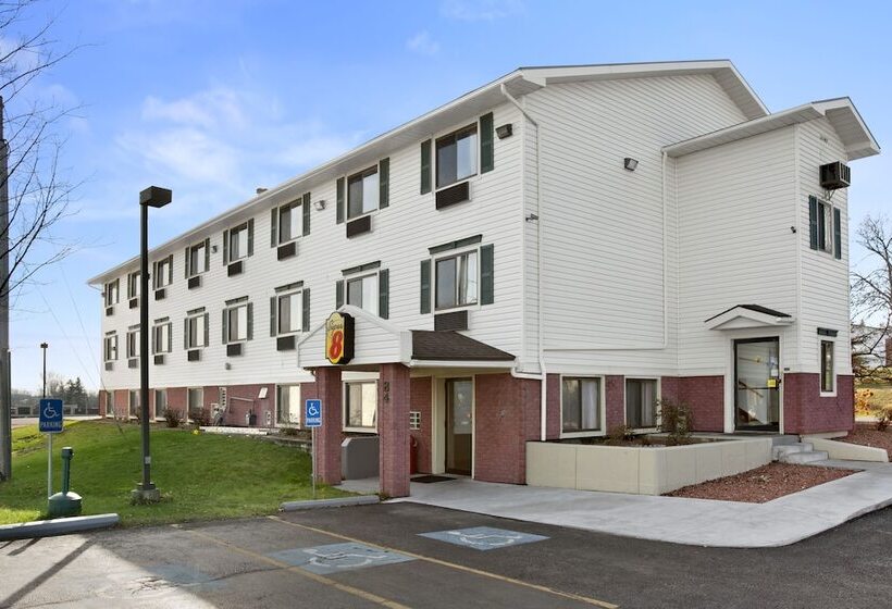 فندق على الطريق Super 8 By Wyndham Massena Ny