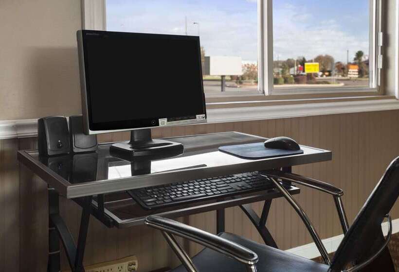 فندق على الطريق Super 8 By Wyndham Mifflinville Near Bloomsburg