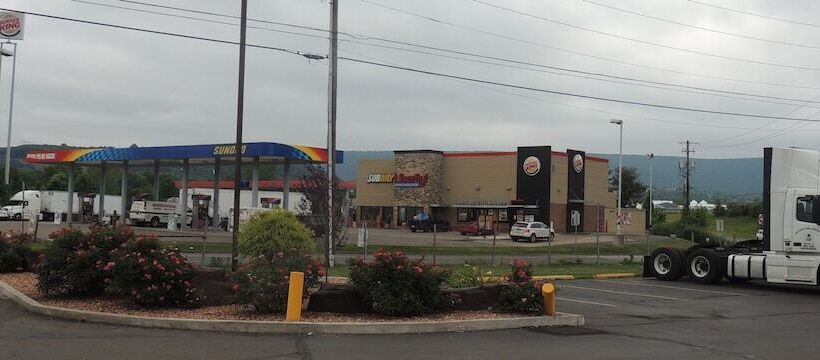 فندق على الطريق Super 8 By Wyndham Mifflinville Near Bloomsburg