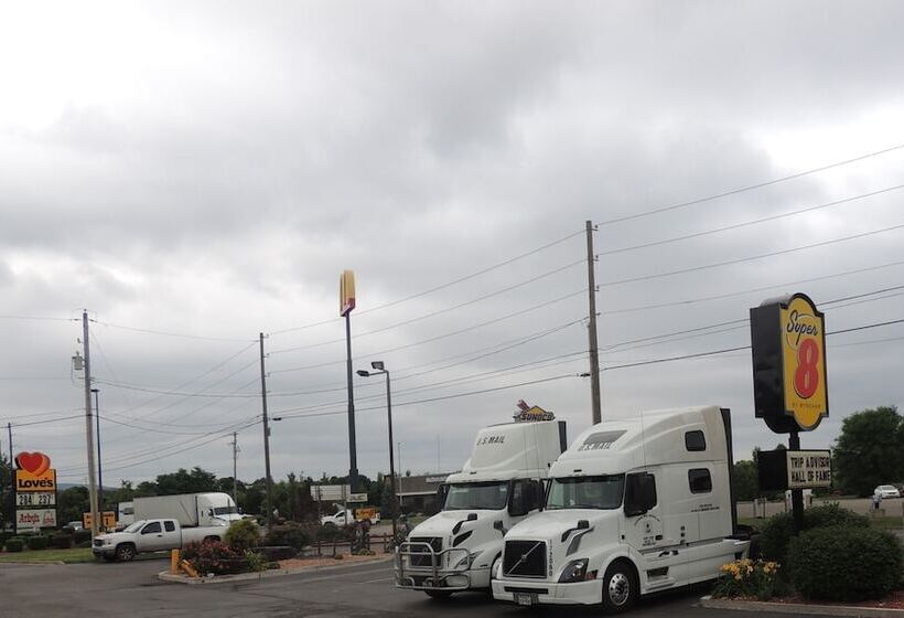 فندق على الطريق Super 8 By Wyndham Mifflinville Near Bloomsburg