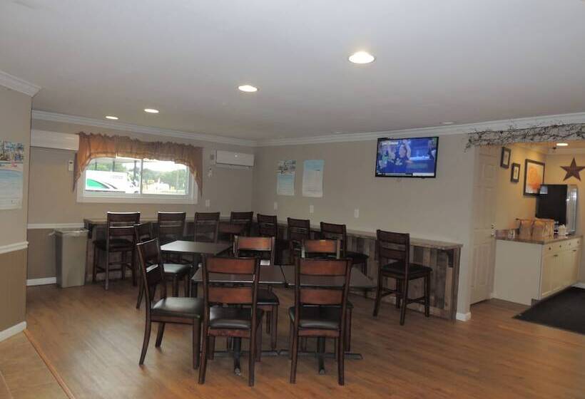 فندق على الطريق Super 8 By Wyndham Mifflinville Near Bloomsburg