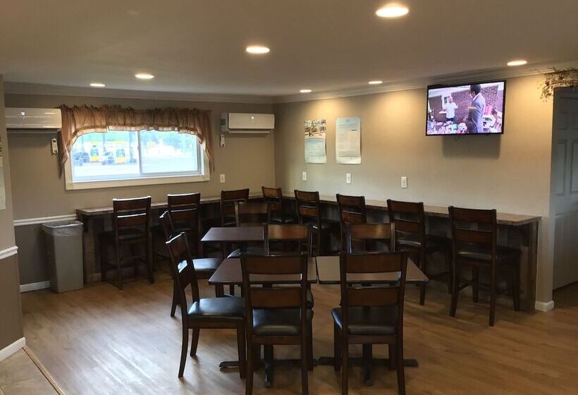 فندق على الطريق Super 8 By Wyndham Mifflinville Near Bloomsburg