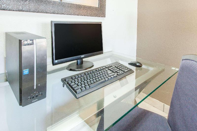 汽车旅馆  Super 8 By Wyndham Millbury/toledo