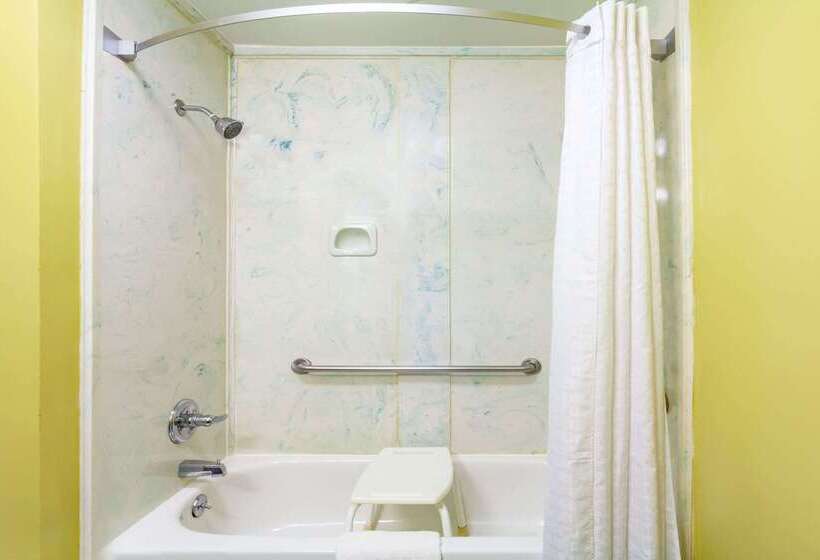 فندق على الطريق Super 8 By Wyndham Morristown/south