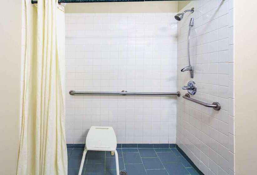 فندق على الطريق Super 8 By Wyndham Morristown/south