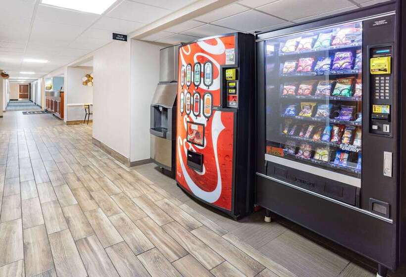 モーテル Super 8 By Wyndham Mount Laurel