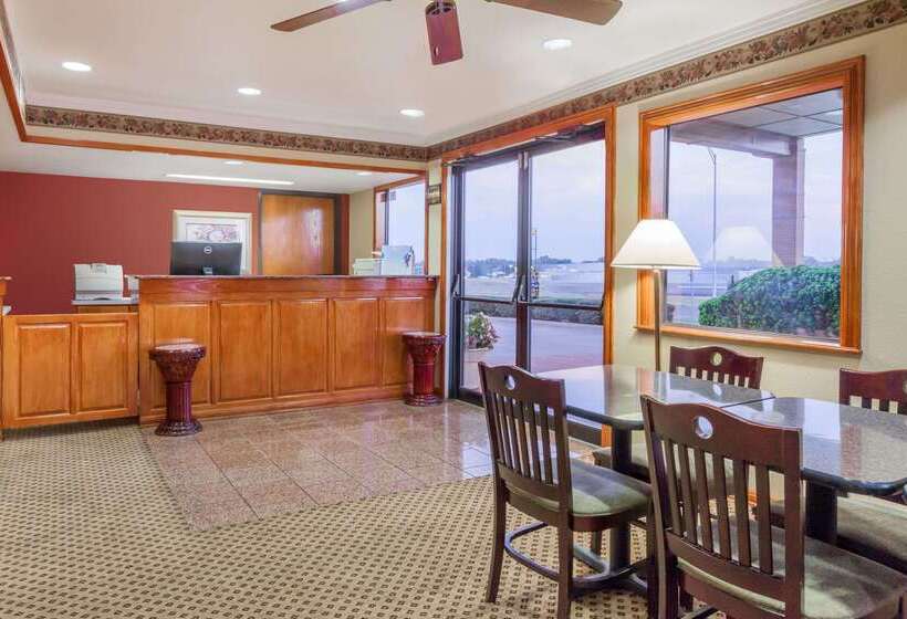 모텔 Super 8 By Wyndham Mount Vernon