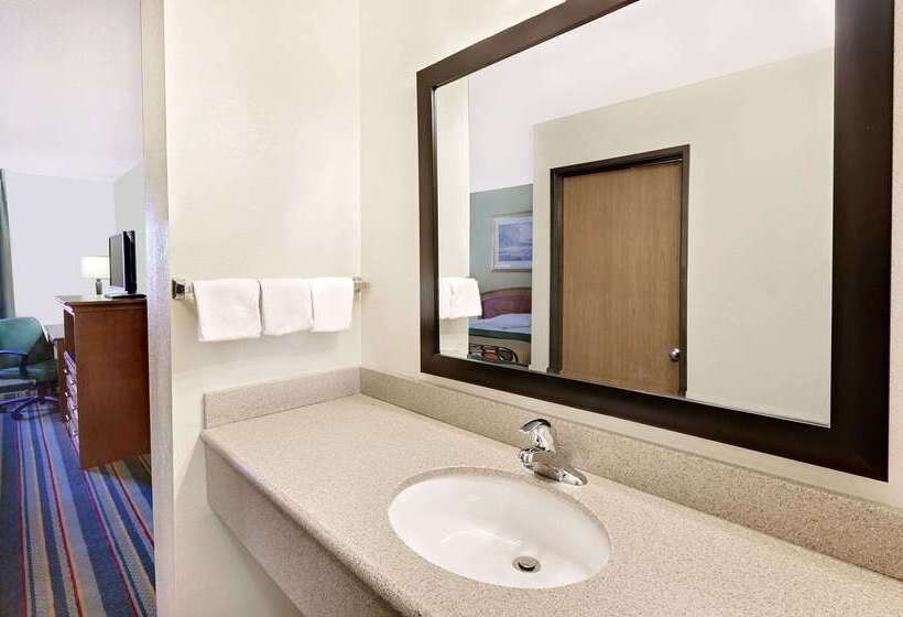 汽车旅馆  Super 8 By Wyndham Mt. Pleasant