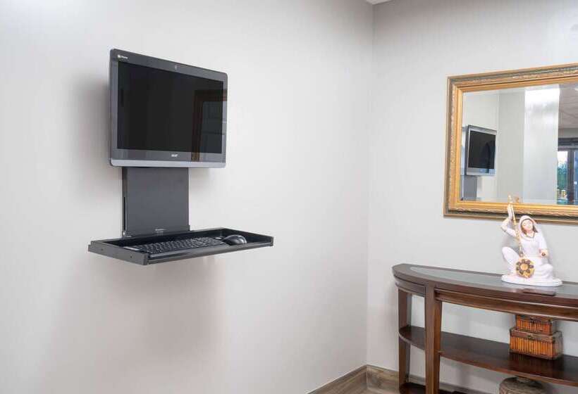 모텔 Super 8 By Wyndham Murfreesboro